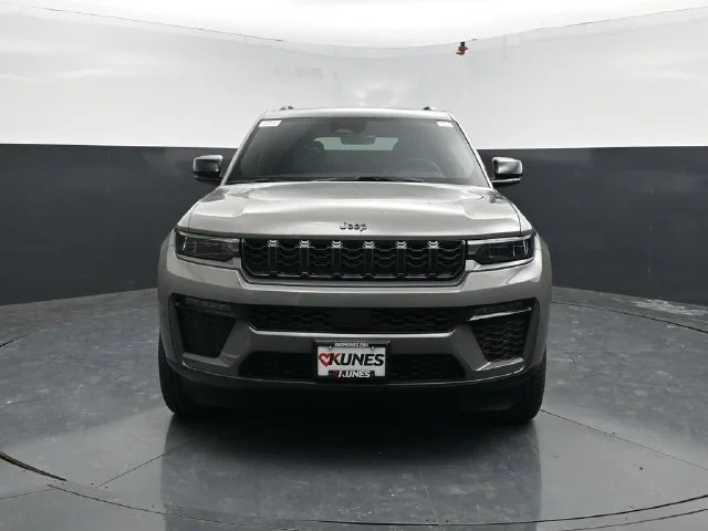 Nuevos JEEP GRAND CHEROKEE à Estados chez autogozo
