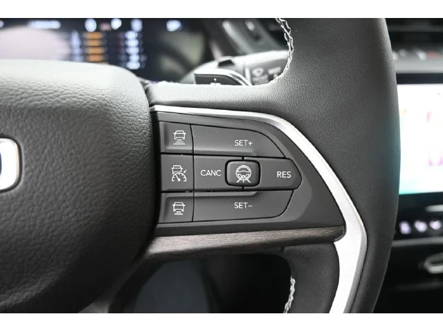 Nuevos JEEP GRAND CHEROKEE à Estados chez autogozo