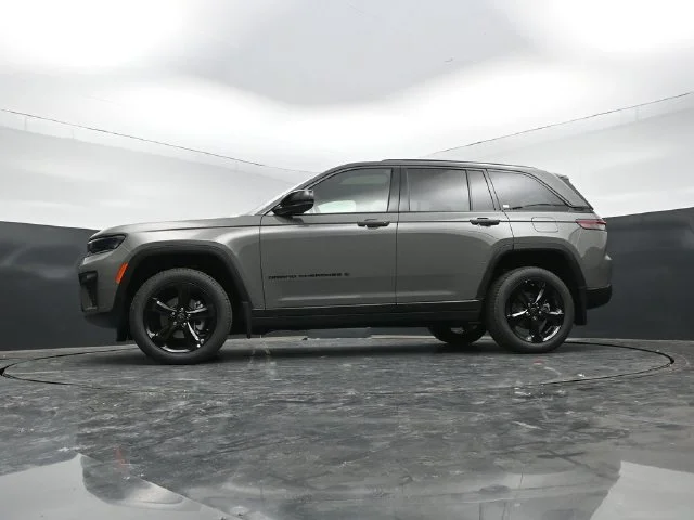 Nuevos JEEP GRAND CHEROKEE à Estados chez autogozo