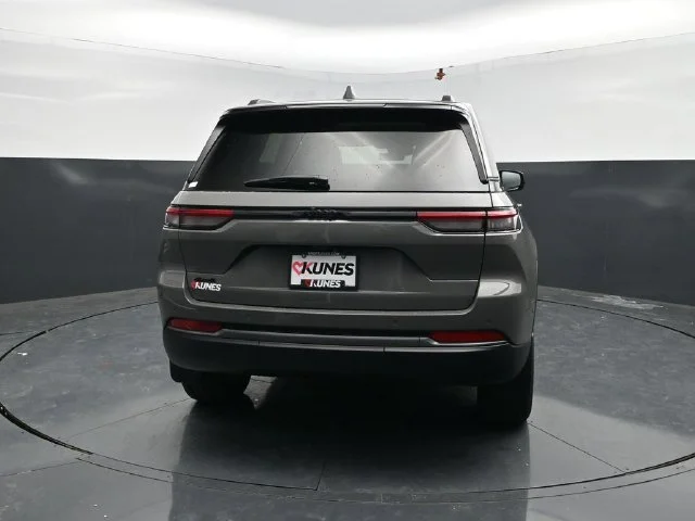 Nuevos JEEP GRAND CHEROKEE à Estados chez autogozo