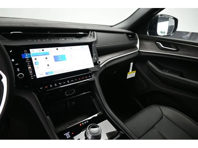 Nuevos JEEP GRAND CHEROKEE à Estados chez autogozo