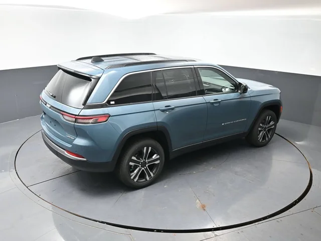 Nuevos JEEP GRAND CHEROKEE à Estados chez autogozo