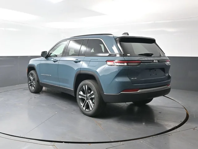 Nuevos JEEP GRAND CHEROKEE à Estados chez autogozo