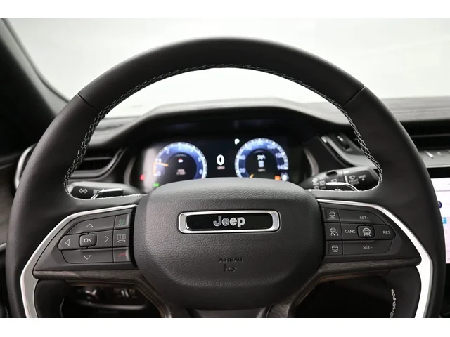 Nuevos JEEP GRAND CHEROKEE à Estados chez autogozo