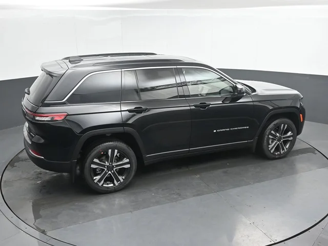 Nuevos JEEP GRAND CHEROKEE à Estados chez autogozo