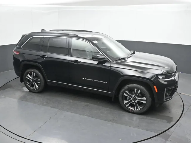 Nuevos JEEP GRAND CHEROKEE à Estados chez autogozo