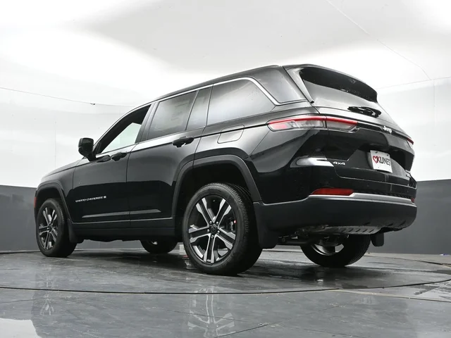 Nuevos JEEP GRAND CHEROKEE à Estados chez autogozo