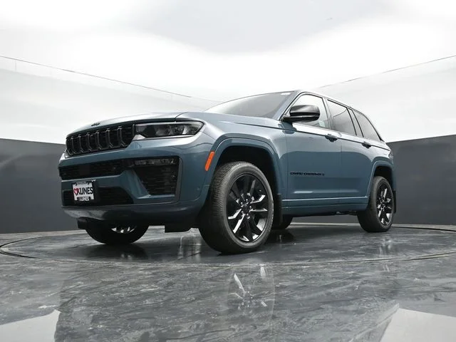 Nuevos JEEP GRAND CHEROKEE à Estados chez autogozo