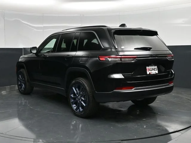 Nuevos JEEP GRAND CHEROKEE à Estados chez autogozo