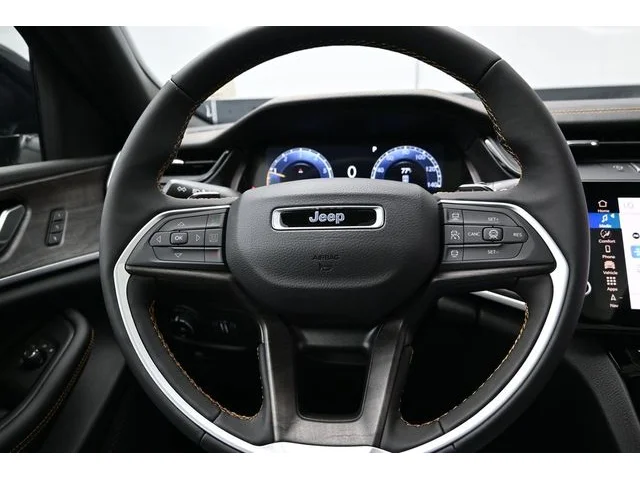 Nuevos JEEP GRAND CHEROKEE à Estados chez autogozo