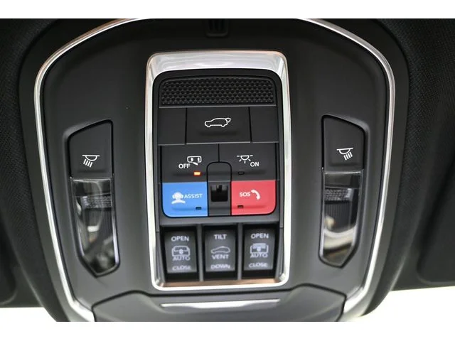 Nuevos JEEP GRAND CHEROKEE à Estados chez autogozo