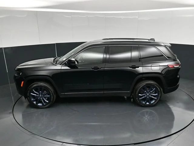 Nuevos JEEP GRAND CHEROKEE à Estados chez autogozo