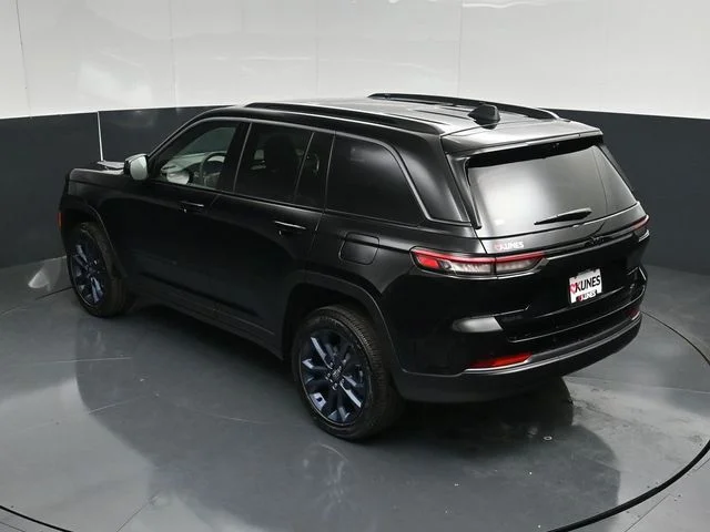 Nuevos JEEP GRAND CHEROKEE à Estados chez autogozo