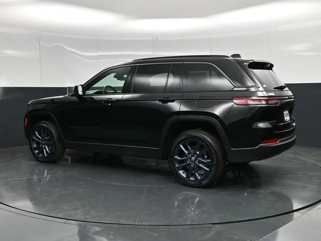 Nuevos JEEP GRAND CHEROKEE à Estados chez autogozo