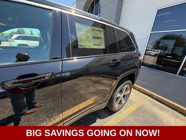 Nuevos JEEP GRAND CHEROKEE à Estados chez autogozo