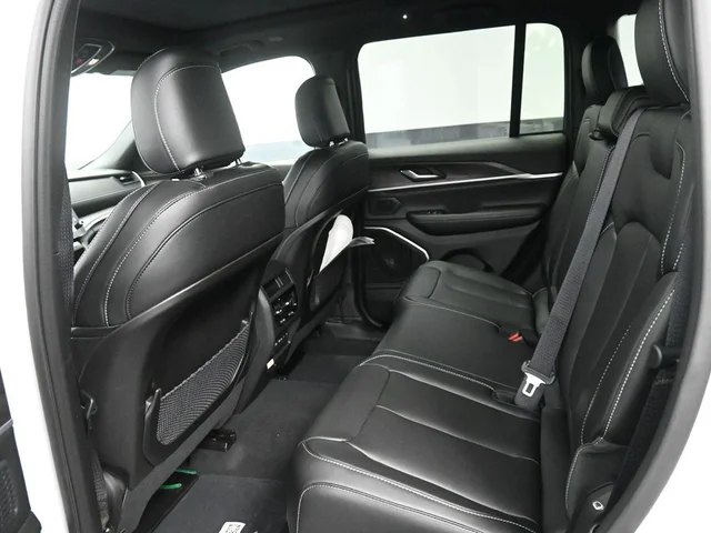 Nuevos JEEP GRAND CHEROKEE à Estados chez autogozo