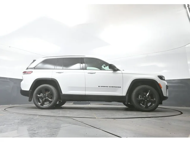 Nuevos JEEP GRAND CHEROKEE à Estados chez autogozo