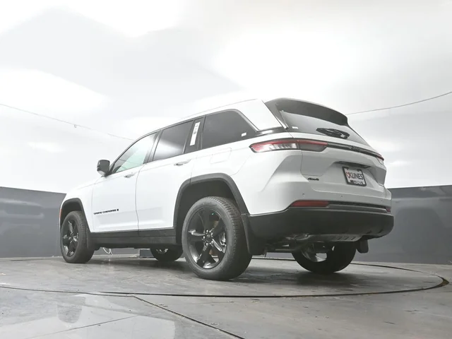 Nuevos JEEP GRAND CHEROKEE à Estados chez autogozo