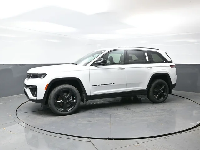 Nuevos JEEP GRAND CHEROKEE à Estados chez autogozo