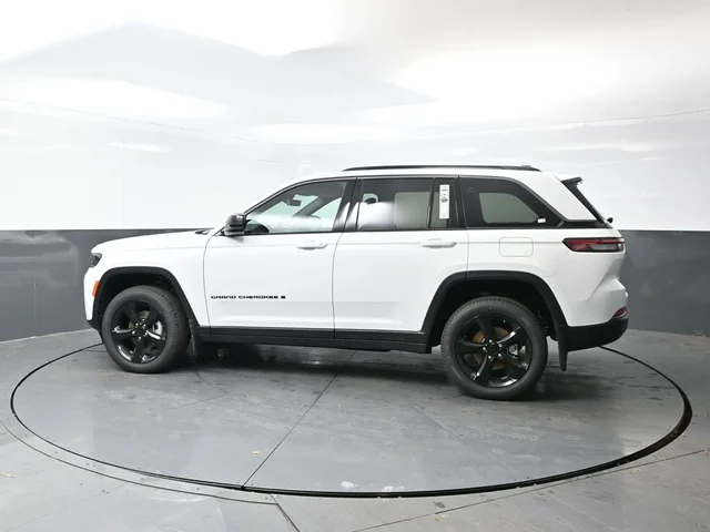 Nuevos JEEP GRAND CHEROKEE à Estados chez autogozo