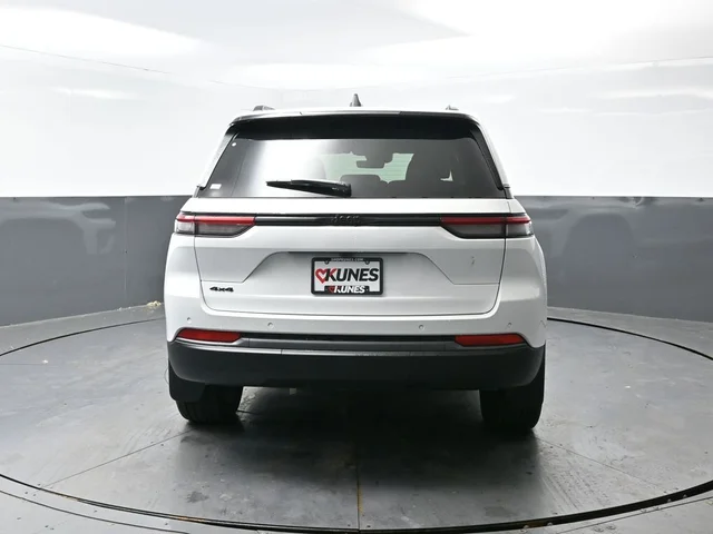 Nuevos JEEP GRAND CHEROKEE à Estados chez autogozo