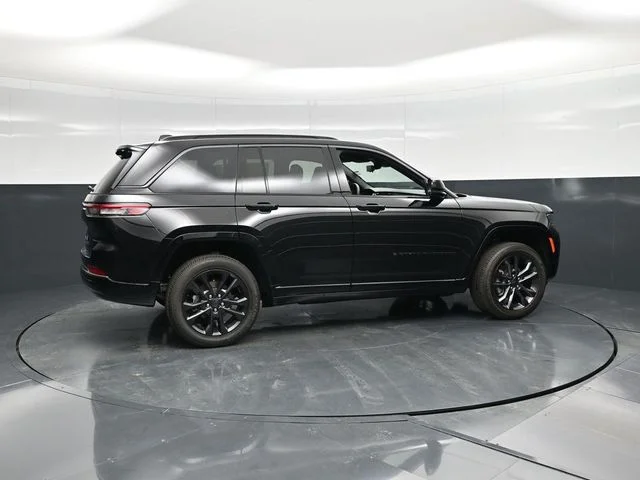 Nuevos JEEP GRAND CHEROKEE à Estados chez autogozo