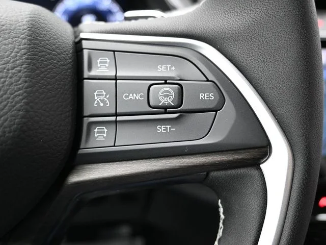 Nuevos JEEP GRAND CHEROKEE à Estados chez autogozo