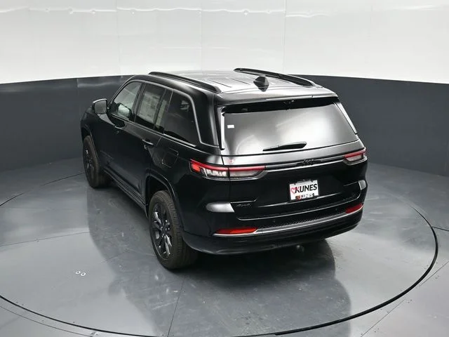 Nuevos JEEP GRAND CHEROKEE à Estados chez autogozo