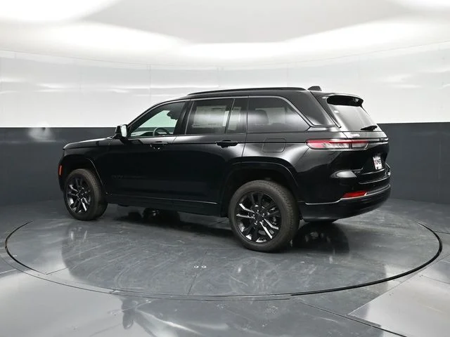 Nuevos JEEP GRAND CHEROKEE à Estados chez autogozo