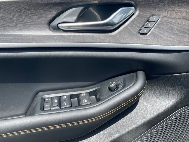 Nuevos JEEP GRAND CHEROKEE à Estados chez autogozo