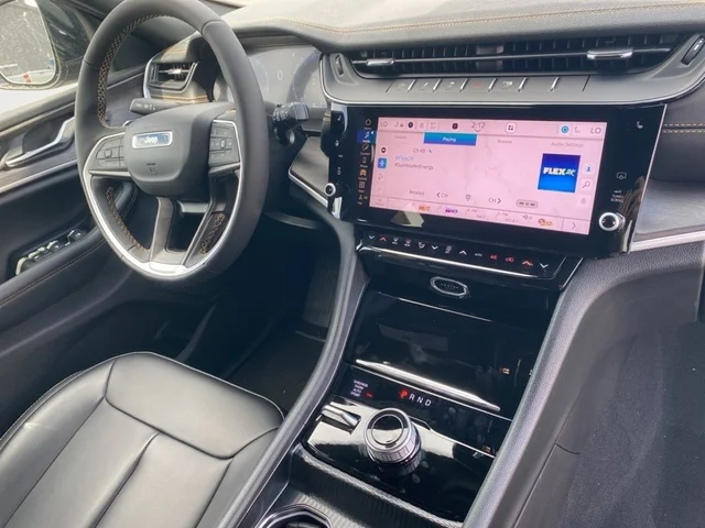 Nuevos JEEP GRAND CHEROKEE à Estados chez autogozo