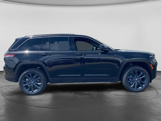 Nuevos JEEP GRAND CHEROKEE à Estados chez autogozo