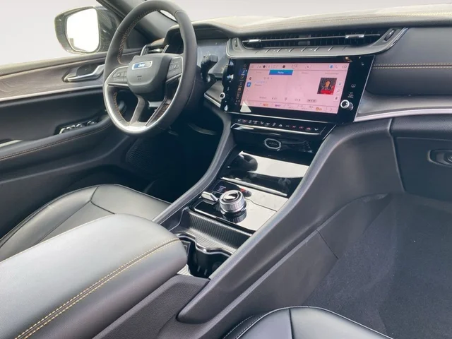 Nuevos JEEP GRAND CHEROKEE à Estados chez autogozo