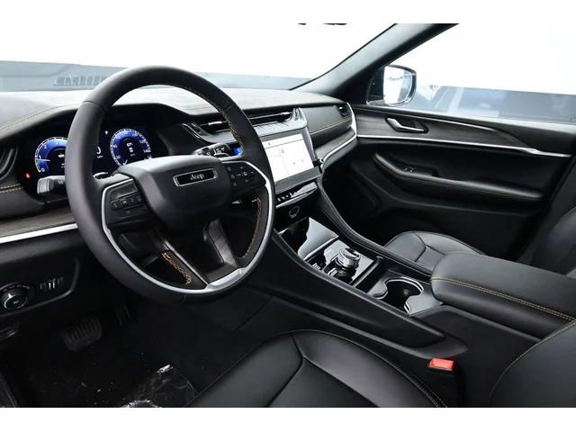 Nuevos JEEP GRAND CHEROKEE à Estados chez autogozo