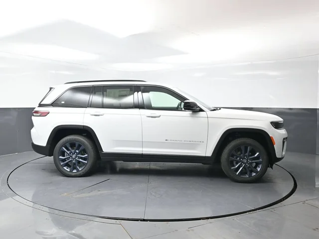 Nuevos JEEP GRAND CHEROKEE à Estados chez autogozo