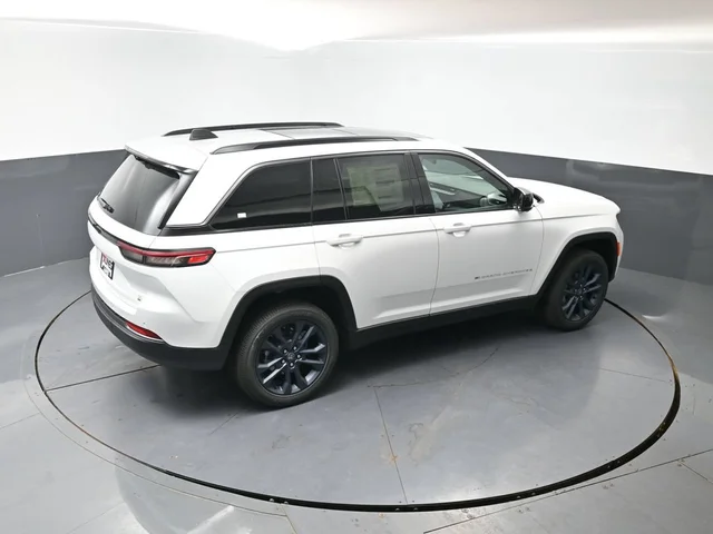 Nuevos JEEP GRAND CHEROKEE à Estados chez autogozo