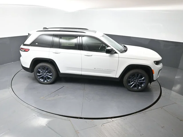 Nuevos JEEP GRAND CHEROKEE à Estados chez autogozo