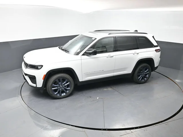 Nuevos JEEP GRAND CHEROKEE à Estados chez autogozo