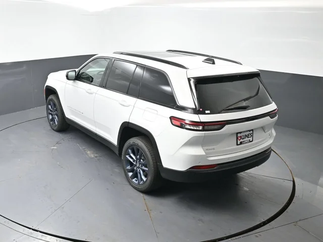Nuevos JEEP GRAND CHEROKEE à Estados chez autogozo