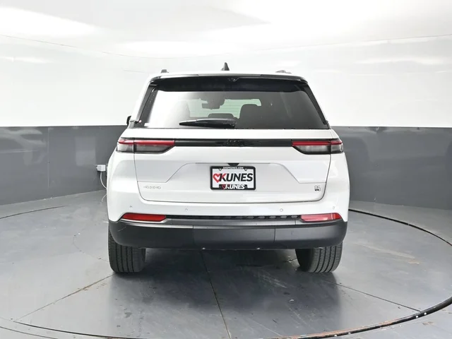 Nuevos JEEP GRAND CHEROKEE à Estados chez autogozo