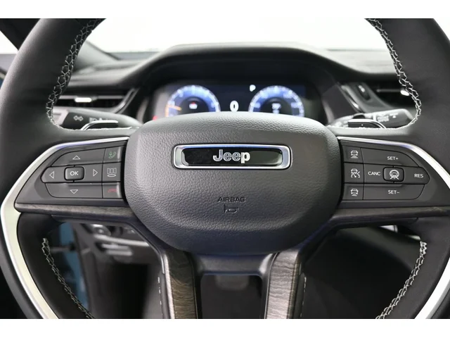 Nuevos JEEP GRAND CHEROKEE à Estados chez autogozo