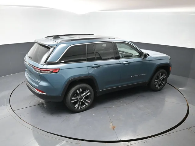Nuevos JEEP GRAND CHEROKEE à Estados chez autogozo
