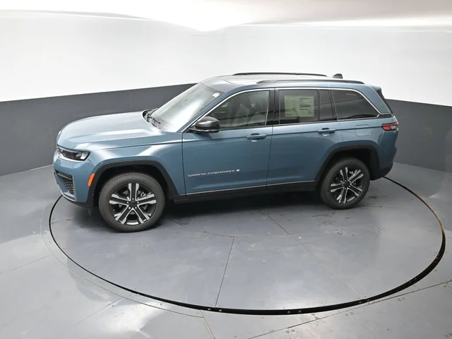 Nuevos JEEP GRAND CHEROKEE à Estados chez autogozo
