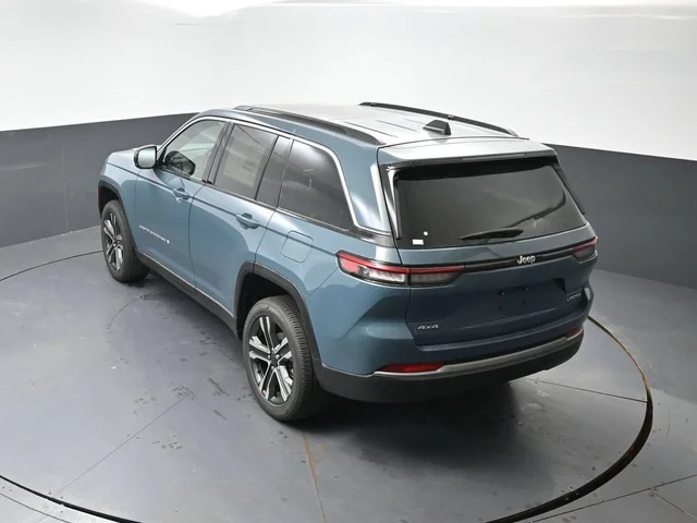 Nuevos JEEP GRAND CHEROKEE à Estados chez autogozo