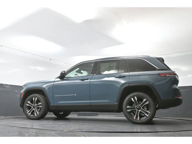 Nuevos JEEP GRAND CHEROKEE à Estados chez autogozo
