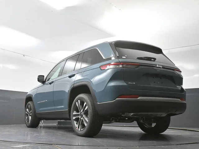 Nuevos JEEP GRAND CHEROKEE à Estados chez autogozo