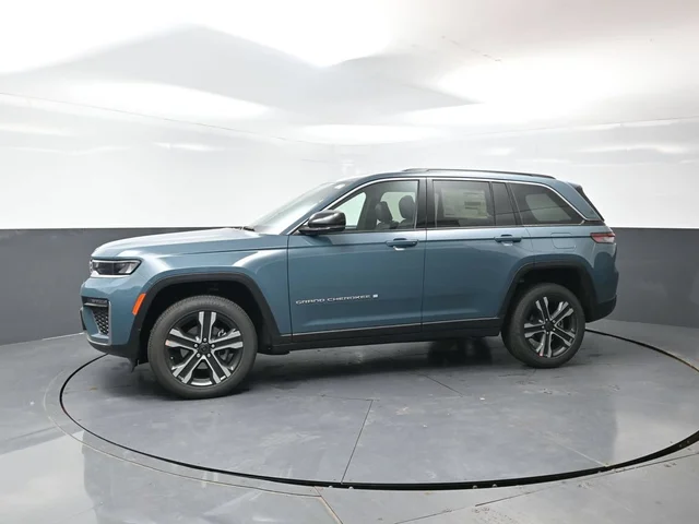 Nuevos JEEP GRAND CHEROKEE à Estados chez autogozo