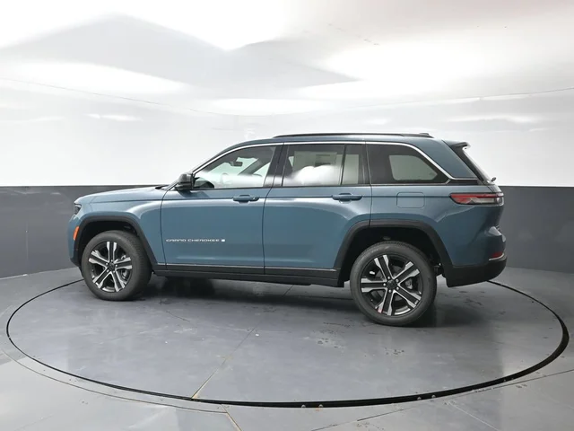 Nuevos JEEP GRAND CHEROKEE à Estados chez autogozo