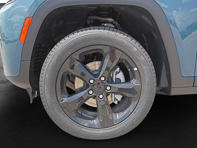 Nuevos JEEP GRAND CHEROKEE à Estados chez autogozo
