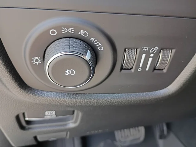 Nuevos JEEP GRAND CHEROKEE à Estados chez autogozo